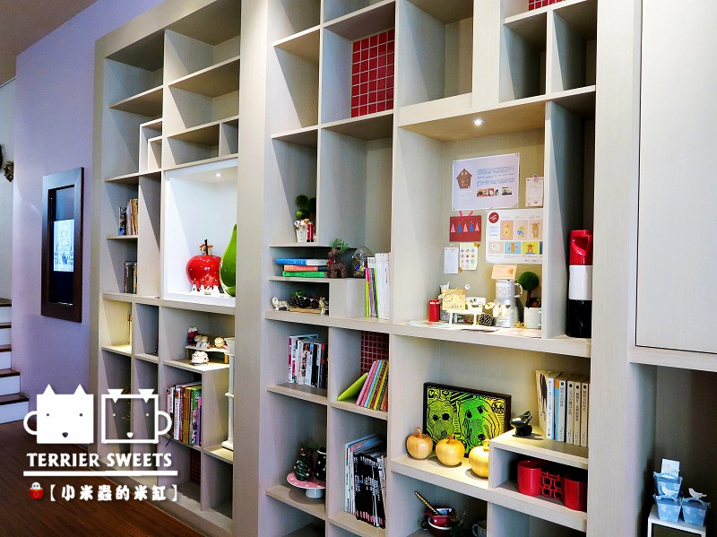 【台中下午茶】小梗甜點咖啡~♥漂亮的像藝術品般甜點,繽紛又美味♥~