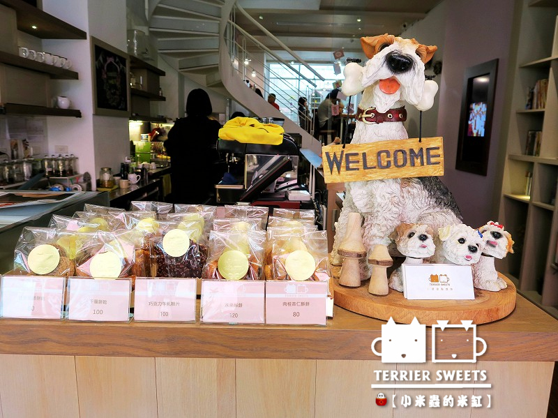 【台中下午茶】小梗甜點咖啡~♥漂亮的像藝術品般甜點,繽紛又美味♥~