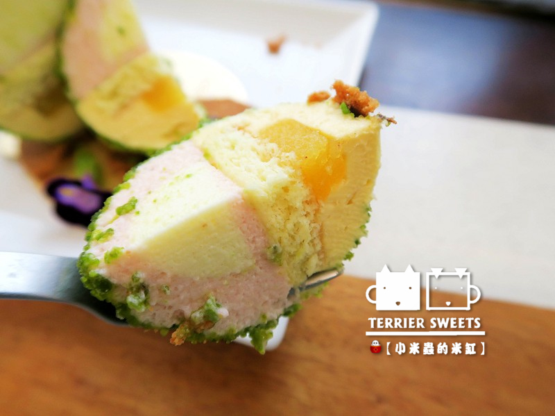 【台中下午茶】小梗甜點咖啡~♥漂亮的像藝術品般甜點,繽紛又美味♥~