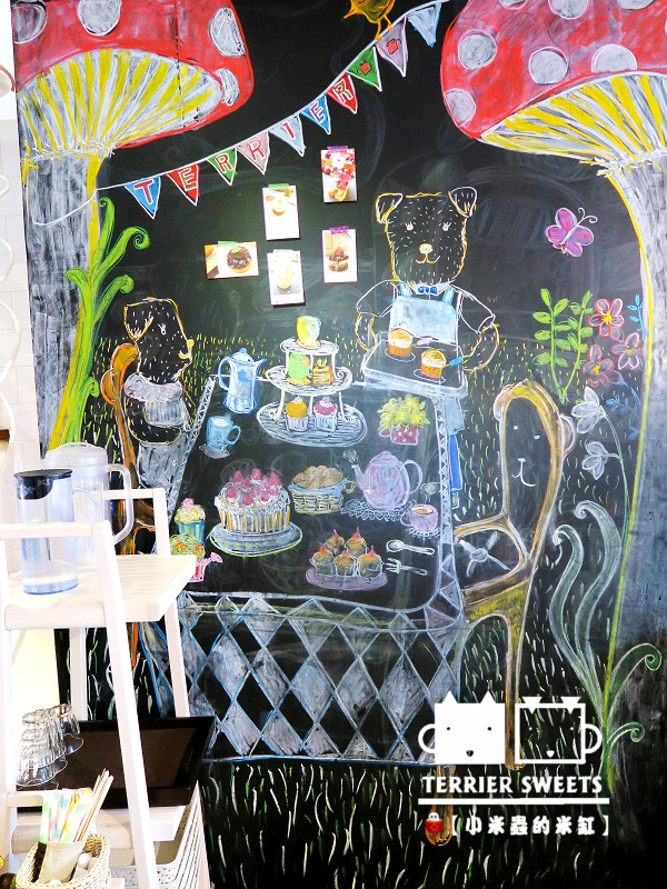 【台中下午茶】小梗甜點咖啡~♥漂亮的像藝術品般甜點,繽紛又美味♥~