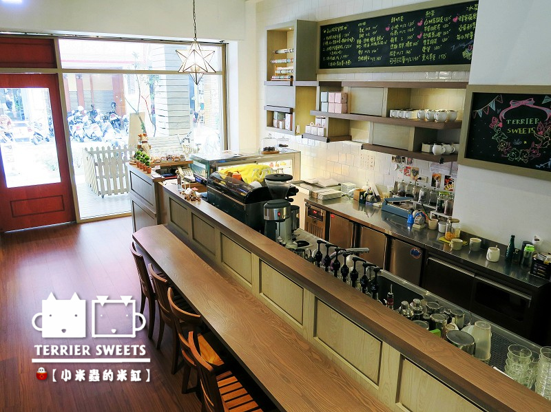 【台中下午茶】小梗甜點咖啡~♥漂亮的像藝術品般甜點,繽紛又美味♥~