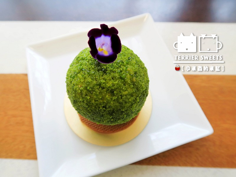 【台中下午茶】小梗甜點咖啡~♥漂亮的像藝術品般甜點,繽紛又美味♥~