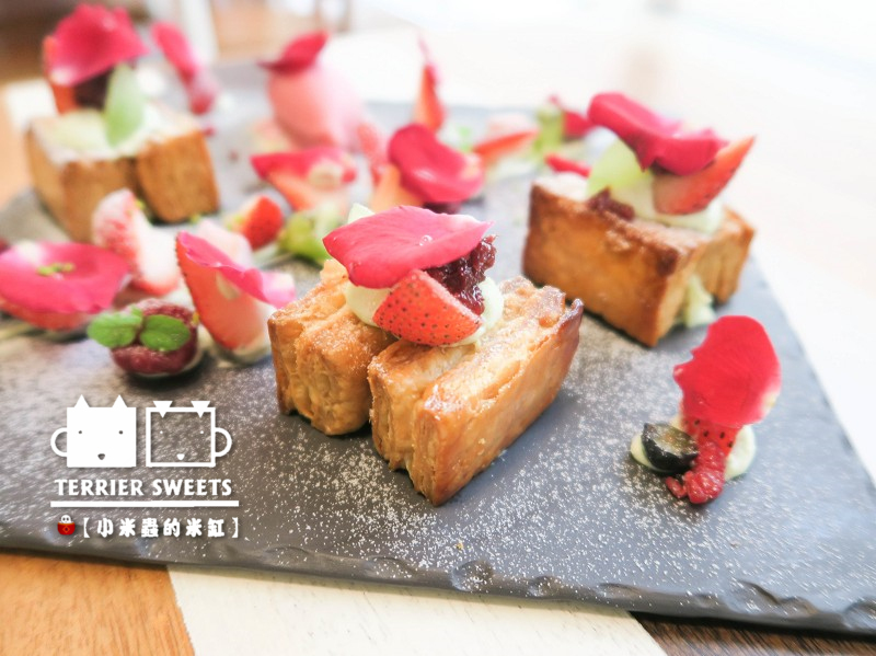 【台中下午茶】小梗甜點咖啡~♥漂亮的像藝術品般甜點,繽紛又美味♥~