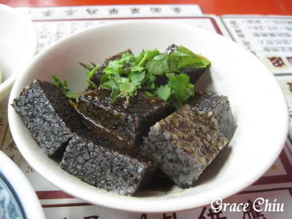 乾豬血糕 呷二嘴米苔目 米苔目冰 冬季熱食 大稻埕老店 大稻埕美食 大同區美食