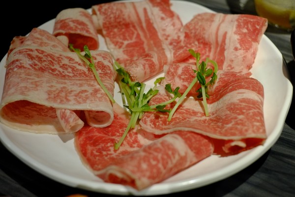 好食多涮涮屋(雙城店)：嗜肉者的天堂，讚讚讚-好食多涮涮屋