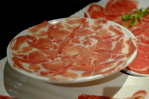 好食多涮涮屋(雙城店)：嗜肉者的天堂，讚讚讚-好食多涮涮屋