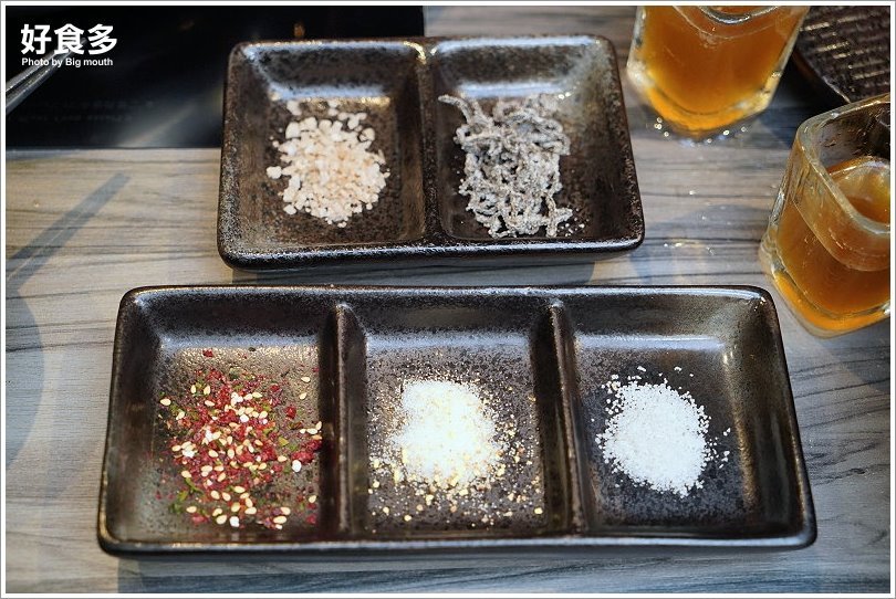 【台北火鍋推薦】好食多涮涮鍋(雙城店).超夢幻花好肉緣雙人套餐,超大肉盤好過癮!超萌牛奶熊、牛奶狗狗免費加湯;壽星獨享玫瑰松阪豬花或玫瑰軟絲,慶生聚餐都適合!