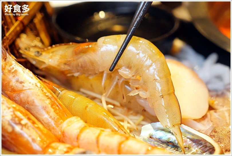 【台北火鍋推薦】好食多涮涮鍋(雙城店).超夢幻花好肉緣雙人套餐,超大肉盤好過癮!超萌牛奶熊、牛奶狗狗免費加湯;壽星獨享玫瑰松阪豬花或玫瑰軟絲,慶生聚餐都適合!