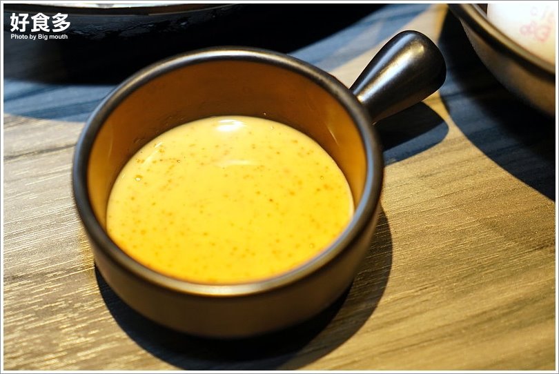 【台北火鍋推薦】好食多涮涮鍋(雙城店).超夢幻花好肉緣雙人套餐,超大肉盤好過癮!超萌牛奶熊、牛奶狗狗免費加湯;壽星獨享玫瑰松阪豬花或玫瑰軟絲,慶生聚餐都適合!