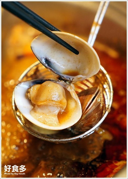 【台北火鍋推薦】好食多涮涮鍋(雙城店).超夢幻花好肉緣雙人套餐,超大肉盤好過癮!超萌牛奶熊、牛奶狗狗免費加湯;壽星獨享玫瑰松阪豬花或玫瑰軟絲,慶生聚餐都適合!