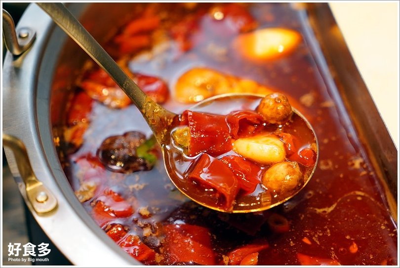 【台北火鍋推薦】好食多涮涮鍋(雙城店).超夢幻花好肉緣雙人套餐,超大肉盤好過癮!超萌牛奶熊、牛奶狗狗免費加湯;壽星獨享玫瑰松阪豬花或玫瑰軟絲,慶生聚餐都適合!