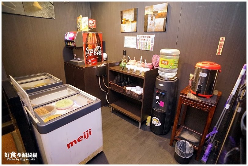 【台北火鍋推薦】好食多涮涮鍋(雙城店).超夢幻花好肉緣雙人套餐,超大肉盤好過癮!超萌牛奶熊、牛奶狗狗免費加湯;壽星獨享玫瑰松阪豬花或玫瑰軟絲,慶生聚餐都適合!