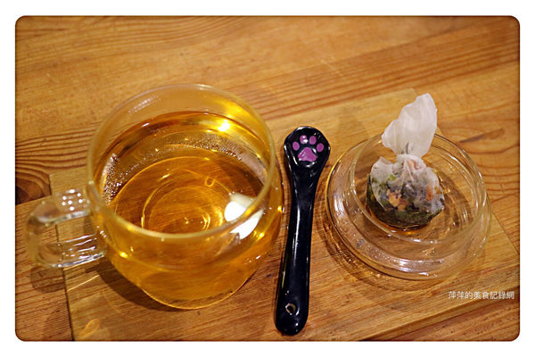 【台北美食】Toast Chat ~ 國父紀念館早午餐/下午茶、咖啡❤️用餐不限時間/環境舒適 - 捷運國父紀念館站