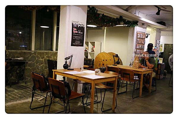 【台北美食】Toast Chat ~ 國父紀念館早午餐/下午茶、咖啡❤️用餐不限時間/環境舒適 - 捷運國父紀念館站