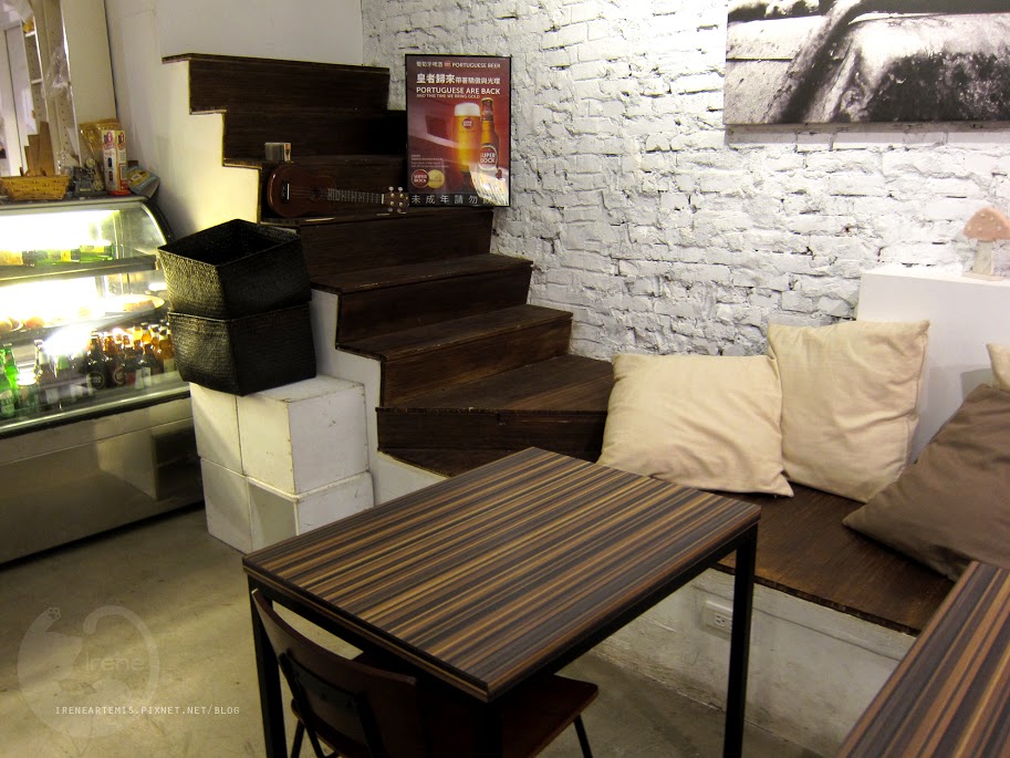 捷運國父紀念館站 | Toast Chat ．全天早午餐供應 / 貓咪餐廳