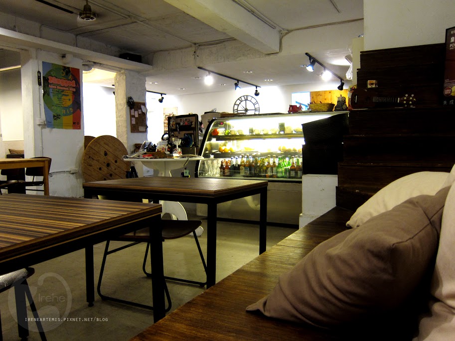 捷運國父紀念館站 | Toast Chat ．全天早午餐供應 / 貓咪餐廳