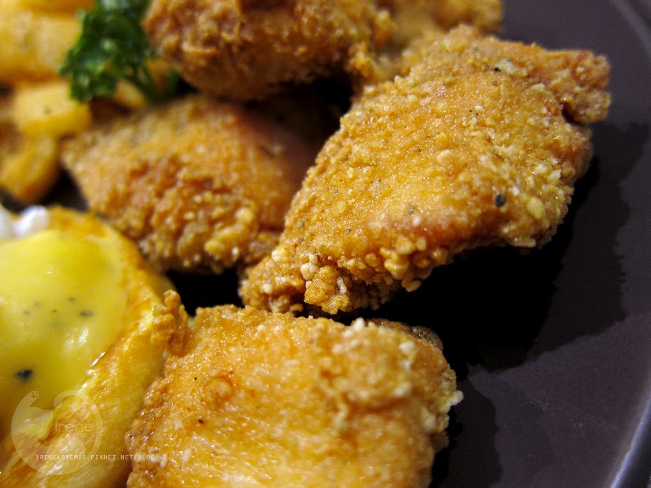 捷運國父紀念館站 | Toast Chat ．全天早午餐供應 / 貓咪餐廳