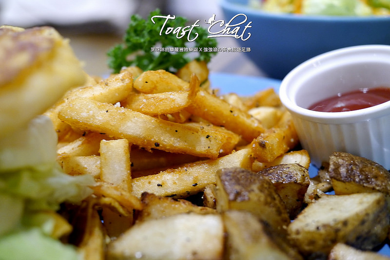 【台北】Toast Chat ~ 身為貓奴們一定會喜歡的超療癒喵星人咖啡餐館 / WIFI / 有插座 / 不限時 / 內附菜單