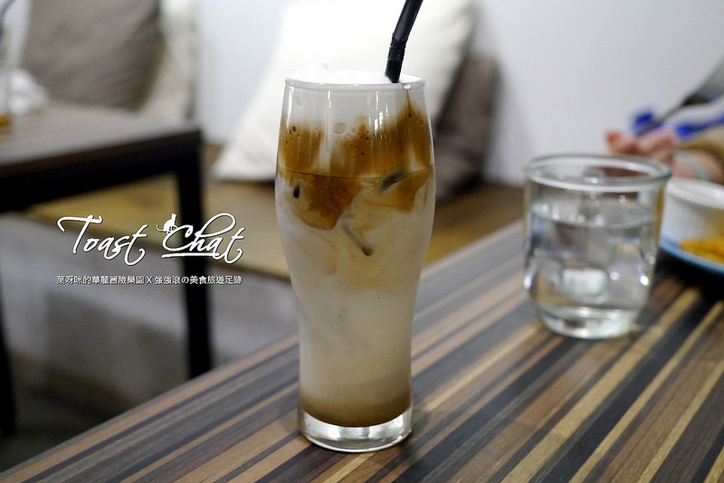 【台北】Toast Chat ~ 身為貓奴們一定會喜歡的超療癒喵星人咖啡餐館 / WIFI / 有插座 / 不限時 / 內附菜單