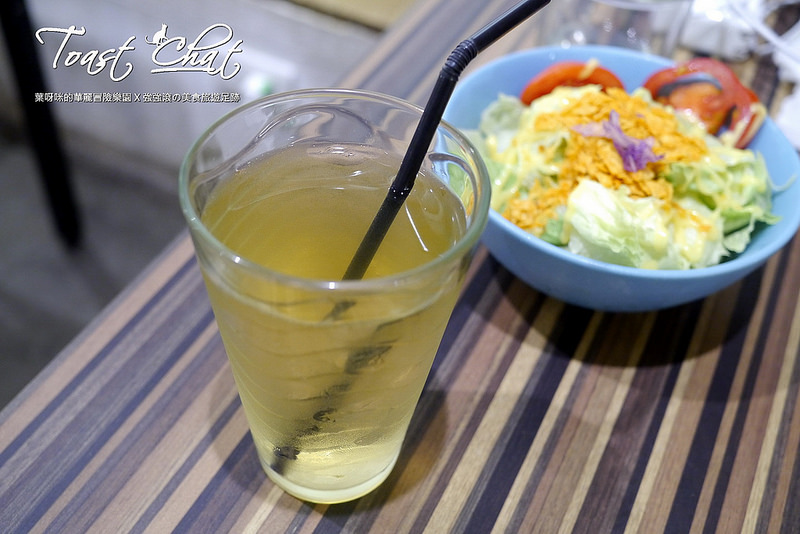 【台北】Toast Chat ~ 身為貓奴們一定會喜歡的超療癒喵星人咖啡餐館 / WIFI / 有插座 / 不限時 / 內附菜單