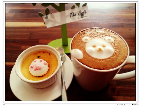 The cafe惹咖啡：【台中．美食】Ｔｈｅ Ｃａｆｅ惹咖啡～治療系立體小熊拉花讓人一整天心情都好好♥