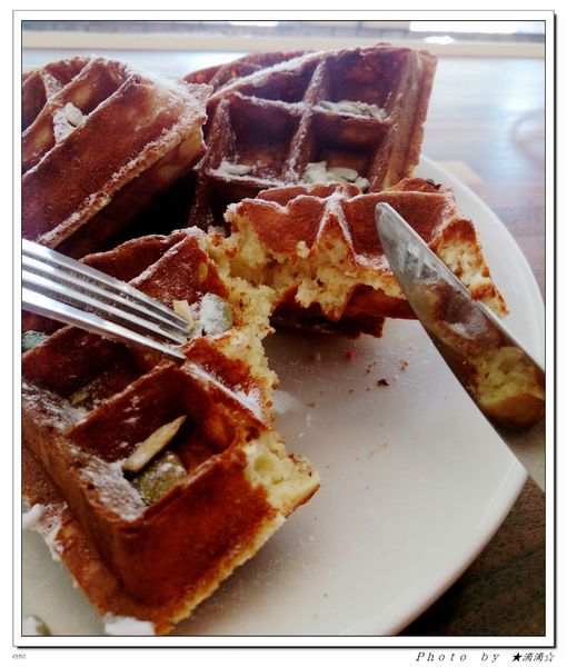 The cafe惹咖啡：【台中．美食】Ｔｈｅ Ｃａｆｅ惹咖啡～治療系立體小熊拉花讓人一整天心情都好好♥