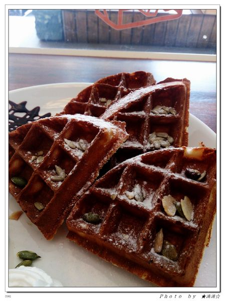 The cafe惹咖啡：【台中．美食】Ｔｈｅ Ｃａｆｅ惹咖啡～治療系立體小熊拉花讓人一整天心情都好好♥