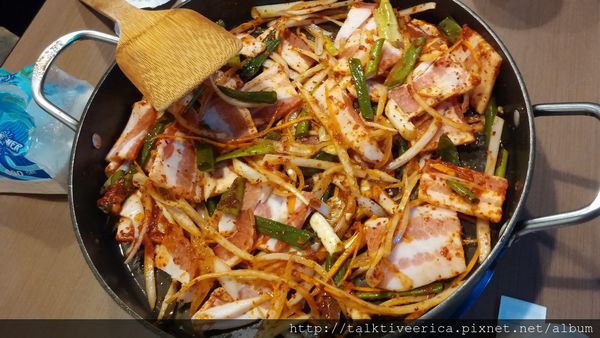 『呷』「捷運新店市公所」☆ 韓笑味 ☆ 二訪的美味-點到飽