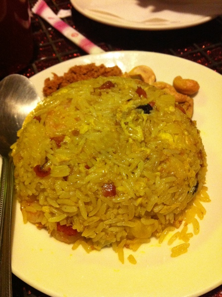 Lacuz 泰式料理吃到飽(大安店)：朋友聚會OK的地方~~~