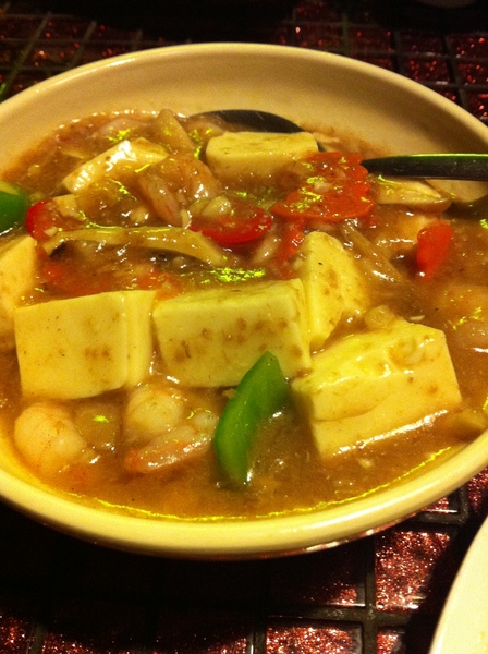 Lacuz 泰式料理吃到飽(大安店)：朋友聚會OK的地方~~~