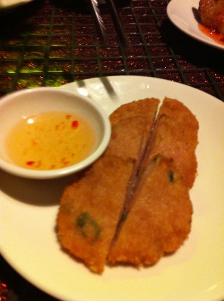 Lacuz 泰式料理吃到飽(大安店)：朋友聚會OK的地方~~~