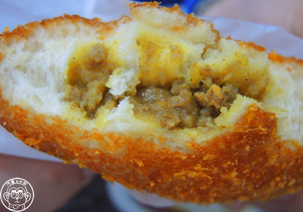 源寶屋：呷飽祙【花蓮･源寶屋咖哩麵包】食尚玩家推薦