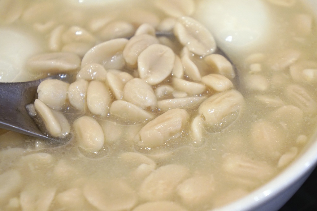 花生湯芝麻湯圓 花生湯芝麻湯圓