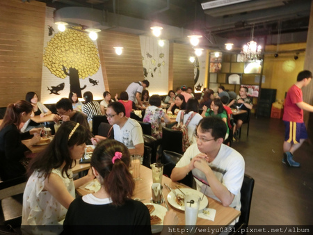 台北車站美食Brunch、館前路早午餐輕食－巷弄人氣美食《鯊魚咬吐司》