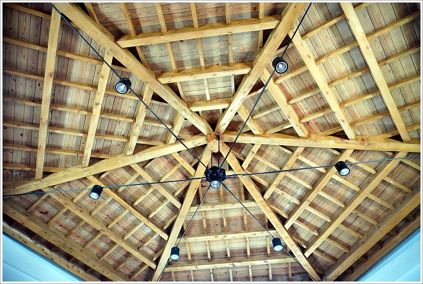 【台中第二市場】必吃美食筆記、伴手禮推薦!皇樓現烤漢餅、王記菜頭粿糯米腸、老賴紅茶、三代福州意麵、顏記肉包、楊媽媽立食、嵐肉燥專賣店、山河魯肉飯、李海魯肉飯、承記米苔目、魯肉邱、蜜藏地瓜、丁山肉丸、茂