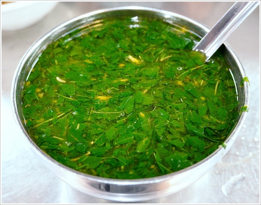 【台中第二市場】必吃美食筆記、伴手禮推薦!皇樓現烤漢餅、王記菜頭粿糯米腸、老賴紅茶、三代福州意麵、顏記肉包、楊媽媽立食、嵐肉燥專賣店、山河魯肉飯、李海魯肉飯、承記米苔目、魯肉邱、蜜藏地瓜、丁山肉丸、茂