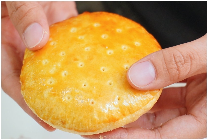 【台中第二市場】必吃美食筆記、伴手禮推薦!皇樓現烤漢餅、王記菜頭粿糯米腸、老賴紅茶、三代福州意麵、顏記肉包、楊媽媽立食、嵐肉燥專賣店、山河魯肉飯、李海魯肉飯、承記米苔目、魯肉邱、蜜藏地瓜、丁山肉丸、茂