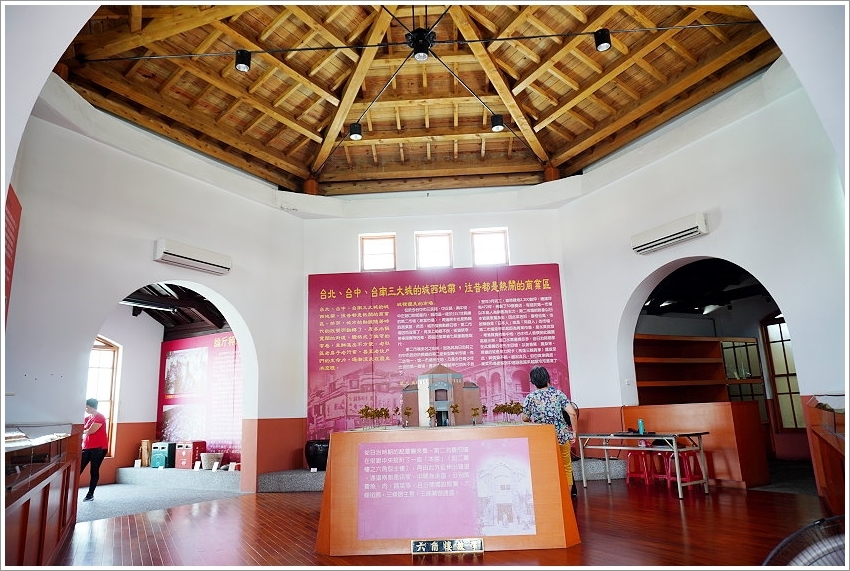 【台中第二市場】必吃美食筆記、伴手禮推薦!皇樓現烤漢餅、王記菜頭粿糯米腸、老賴紅茶、三代福州意麵、顏記肉包、楊媽媽立食、嵐肉燥專賣店、山河魯肉飯、李海魯肉飯、承記米苔目、魯肉邱、蜜藏地瓜、丁山肉丸、茂