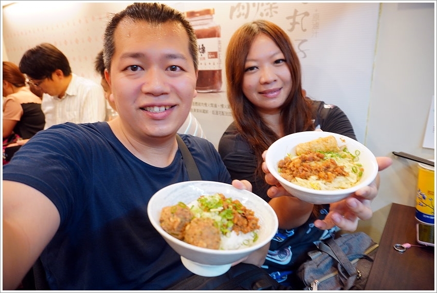 【台中第二市場】必吃美食筆記、伴手禮推薦!皇樓現烤漢餅、王記菜頭粿糯米腸、老賴紅茶、三代福州意麵、顏記肉包、楊媽媽立食、嵐肉燥專賣店、山河魯肉飯、李海魯肉飯、承記米苔目、魯肉邱、蜜藏地瓜、丁山肉丸、茂