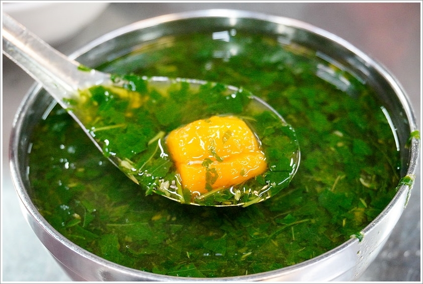 【台中第二市場】必吃美食筆記、伴手禮推薦!皇樓現烤漢餅、王記菜頭粿糯米腸、老賴紅茶、三代福州意麵、顏記肉包、楊媽媽立食、嵐肉燥專賣店、山河魯肉飯、李海魯肉飯、承記米苔目、魯肉邱、蜜藏地瓜、丁山肉丸、茂