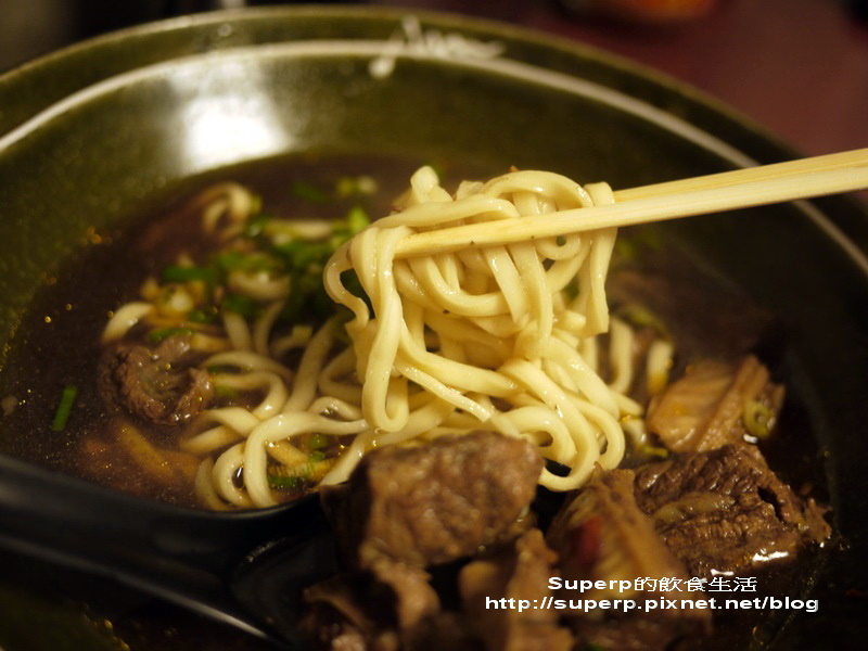 [小店食記]台北的七十二牛肉麵之慢熬72小時的好湯頭