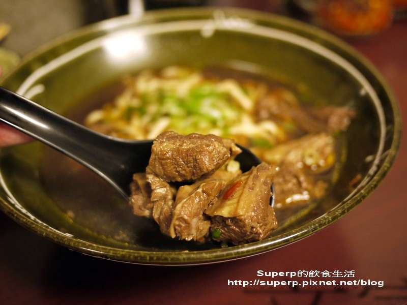 [小店食記]台北的七十二牛肉麵之慢熬72小時的好湯頭