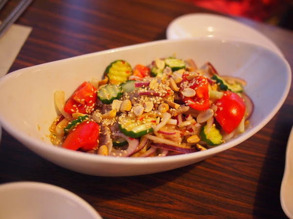 好雞婆土雞城：【食記】【景點】南投好雞婆土雞城&聚彩園休閒山莊@仁愛清境農場 : 與鳳凰共眠~清境山城兩天一夜小旅行! 擺夷料理好吃耶^^