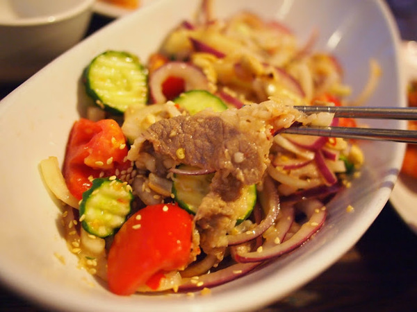 好雞婆土雞城：【食記】【景點】南投好雞婆土雞城&聚彩園休閒山莊@仁愛清境農場 : 與鳳凰共眠~清境山城兩天一夜小旅行! 擺夷料理好吃耶^^