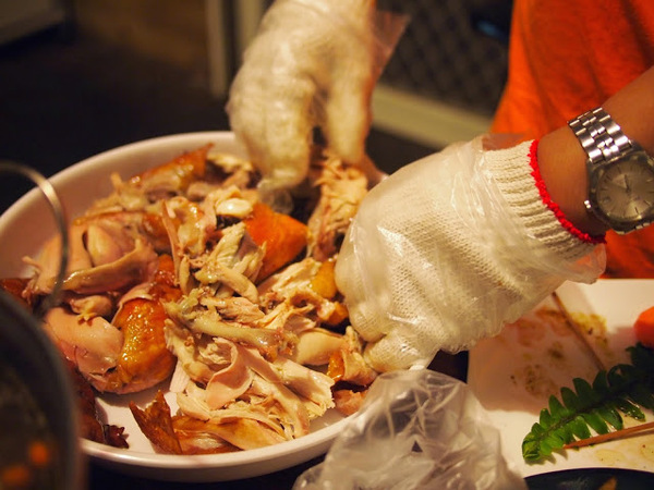 好雞婆土雞城：【食記】【景點】南投好雞婆土雞城&聚彩園休閒山莊@仁愛清境農場 : 與鳳凰共眠~清境山城兩天一夜小旅行! 擺夷料理好吃耶^^