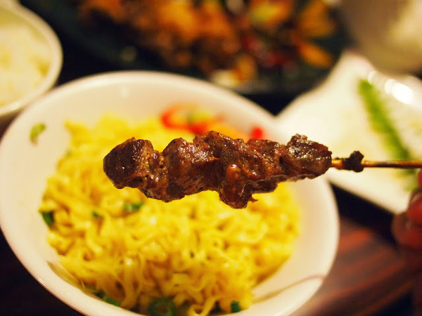 好雞婆土雞城：【食記】【景點】南投好雞婆土雞城&聚彩園休閒山莊@仁愛清境農場 : 與鳳凰共眠~清境山城兩天一夜小旅行! 擺夷料理好吃耶^^