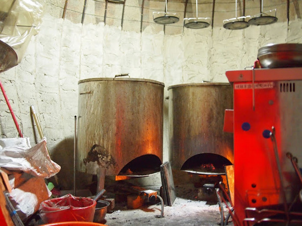 好雞婆土雞城：【食記】【景點】南投好雞婆土雞城&聚彩園休閒山莊@仁愛清境農場 : 與鳳凰共眠~清境山城兩天一夜小旅行! 擺夷料理好吃耶^^