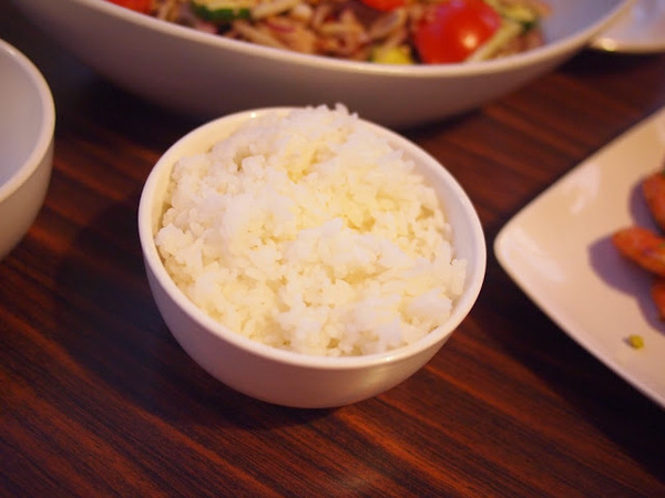 好雞婆土雞城：【食記】【景點】南投好雞婆土雞城&聚彩園休閒山莊@仁愛清境農場 : 與鳳凰共眠~清境山城兩天一夜小旅行! 擺夷料理好吃耶^^