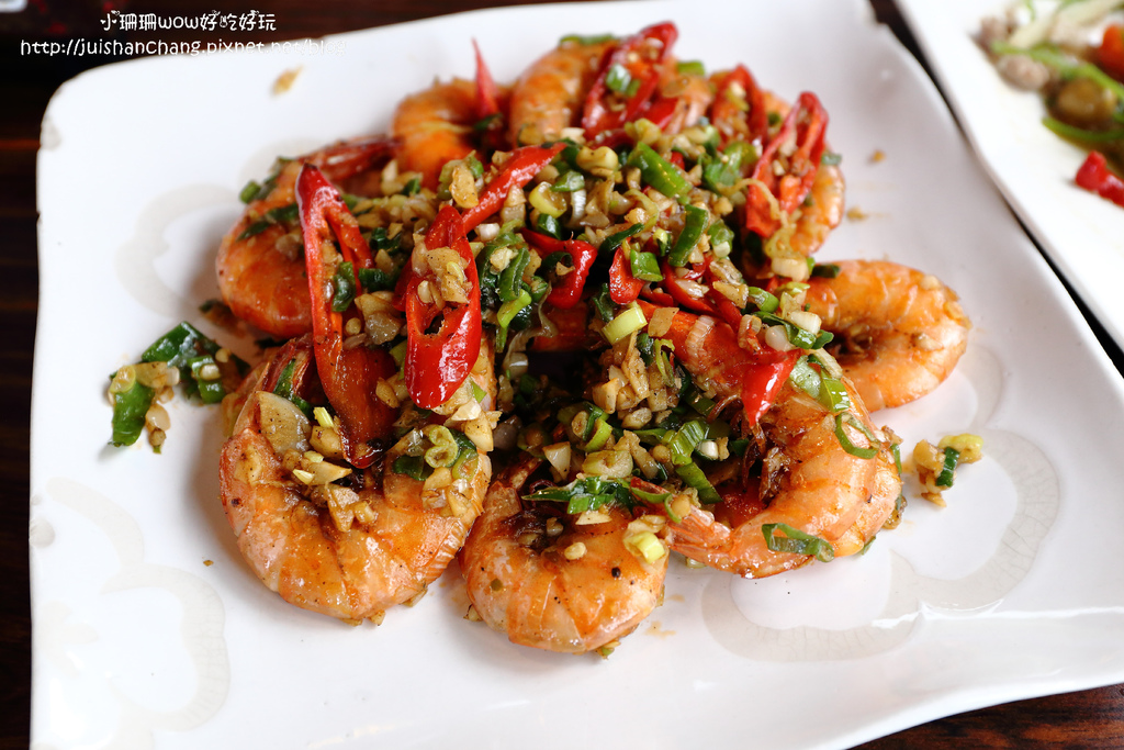 【食║南投】清境好雞婆土雞城~清境美食。蒙古包造型包廂裡吃雲南擺夷料理