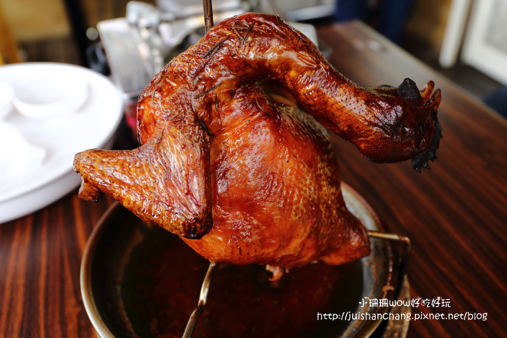 【食║南投】清境好雞婆土雞城~清境美食。蒙古包造型包廂裡吃雲南擺夷料理